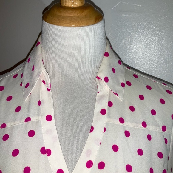 Express Cream Portofino Button Down Shirt with Notched Collar - Picture 11 of 11